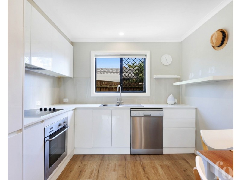 1/59 Errol Avenue, Paradise Point QLD 4216