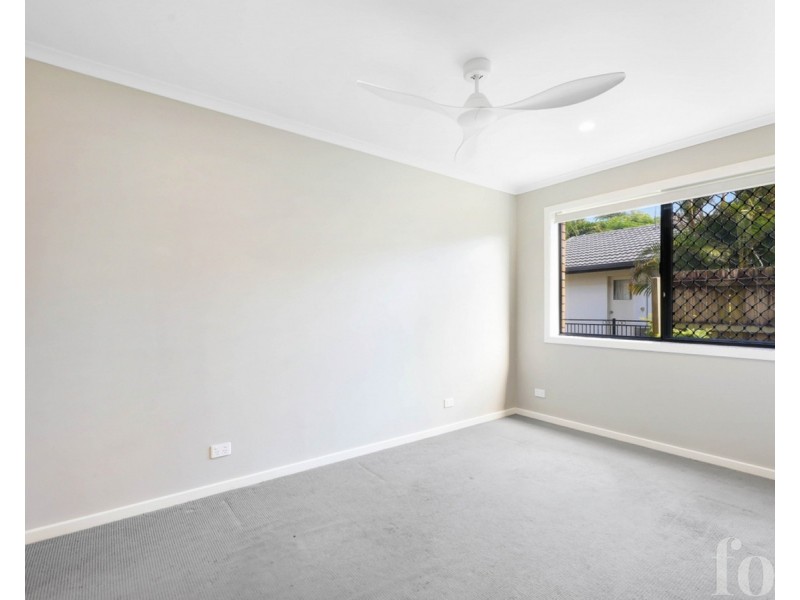 1/59 Errol Avenue, Paradise Point QLD 4216