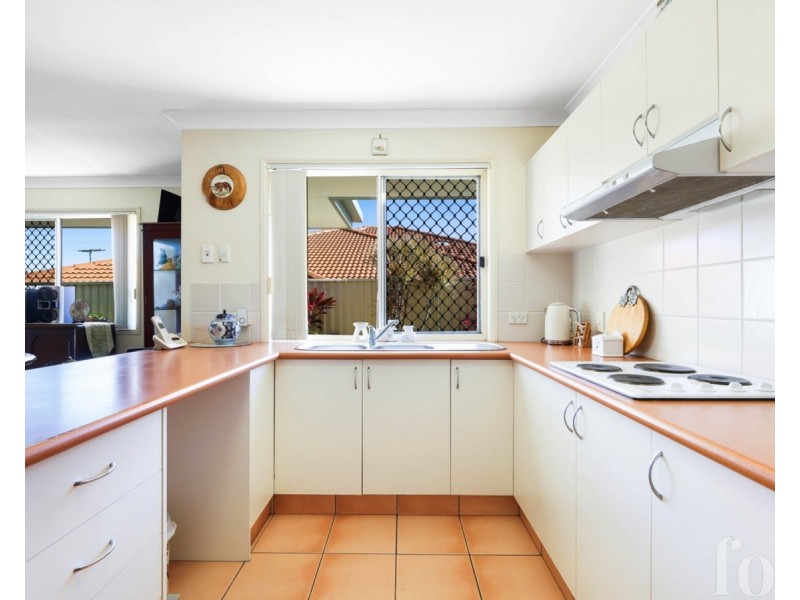 1/225 Government Road, Labrador QLD 4215