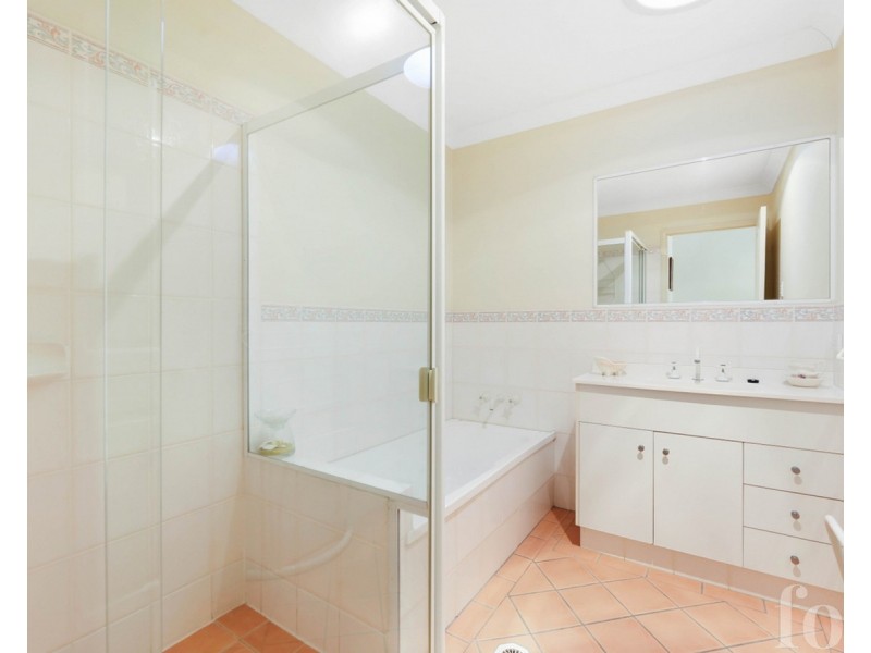 1/225 Government Road, Labrador QLD 4215