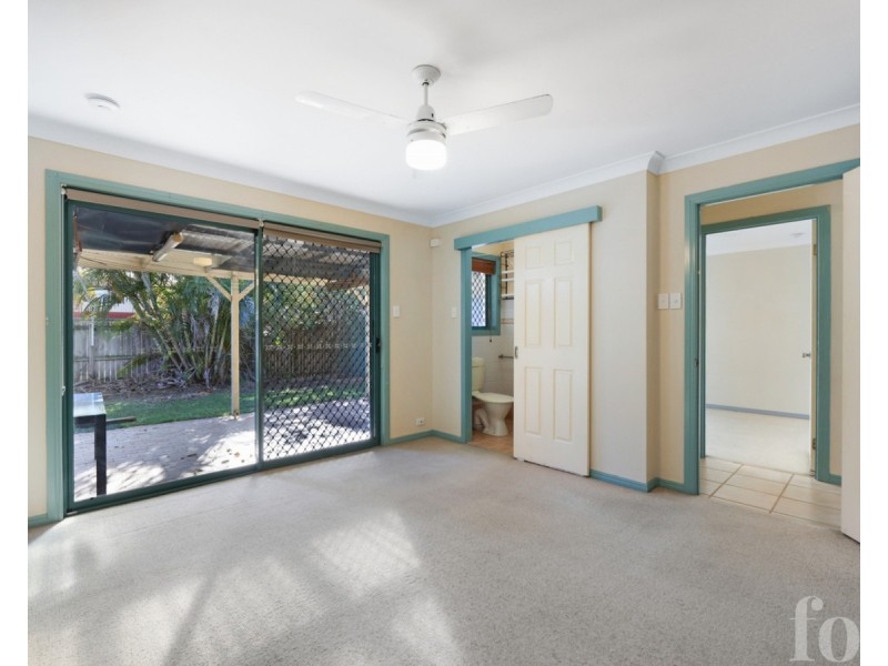 2/5 Jenaya Place, Labrador QLD 4215