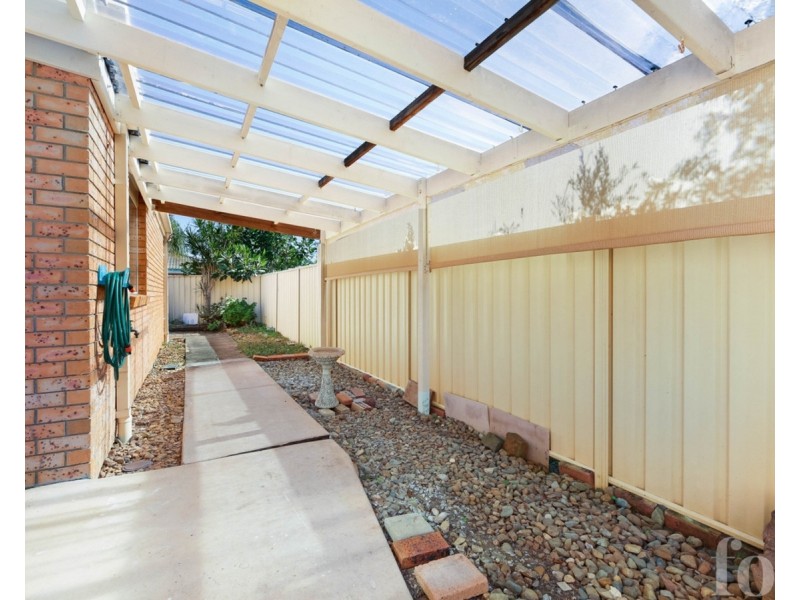 2/3 Clovelly Place, Labrador QLD 4215