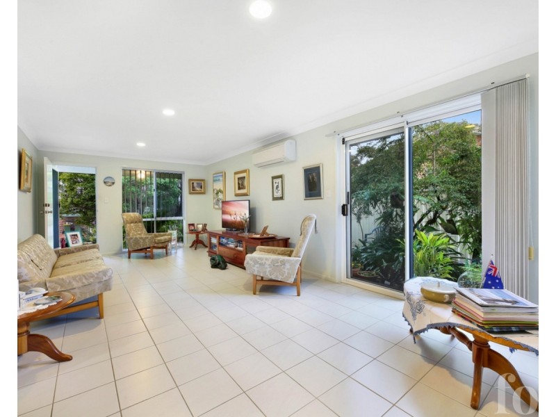 1/1 Clovelly Place, Labrador QLD 4215