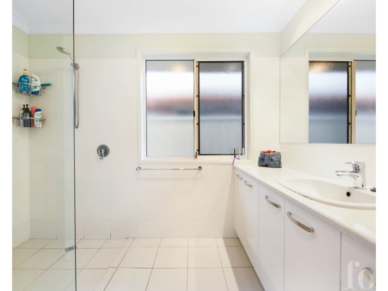 1/1 Clovelly Place, Labrador QLD 4215