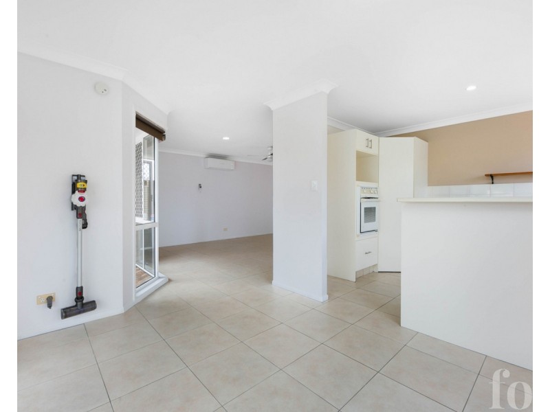 1/36 Kenny Drive, Labrador QLD 4215