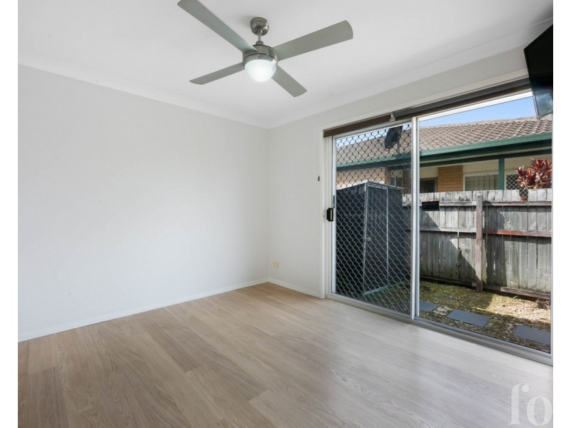 1/36 Kenny Drive, Labrador QLD 4215