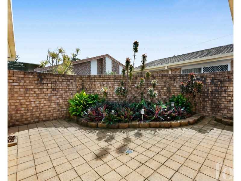 1/36 Kenny Drive, Labrador QLD 4215