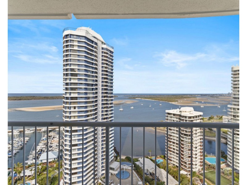 90/21 Bayview Street, Runaway Bay QLD 4216