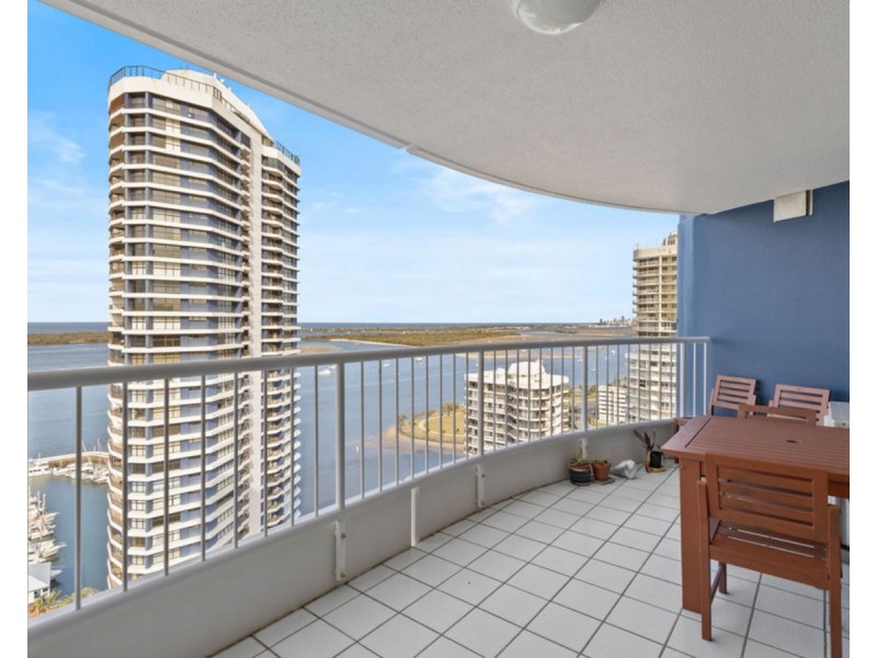 90/21 Bayview Street, Runaway Bay QLD 4216