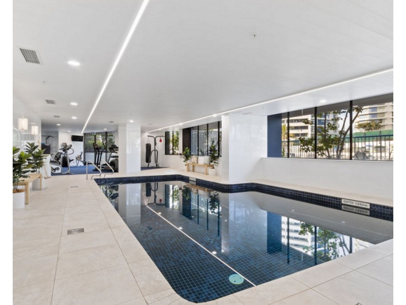 90/21 Bayview Street, Runaway Bay QLD 4216