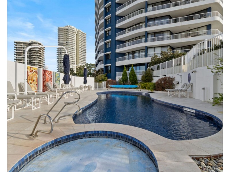 90/21 Bayview Street, Runaway Bay QLD 4216