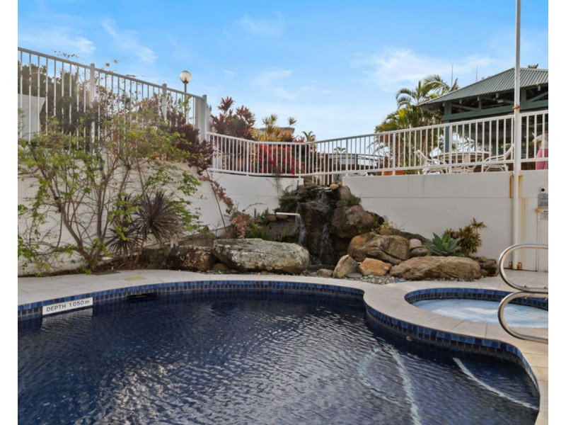 90/21 Bayview Street, Runaway Bay QLD 4216