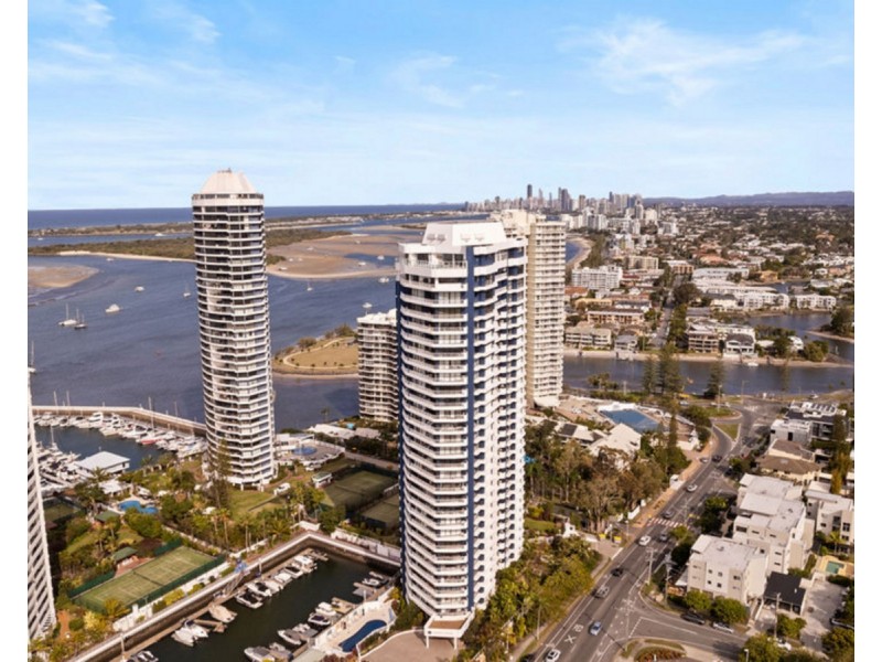 90/21 Bayview Street, Runaway Bay QLD 4216