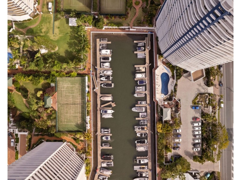 90/21 Bayview Street, Runaway Bay QLD 4216