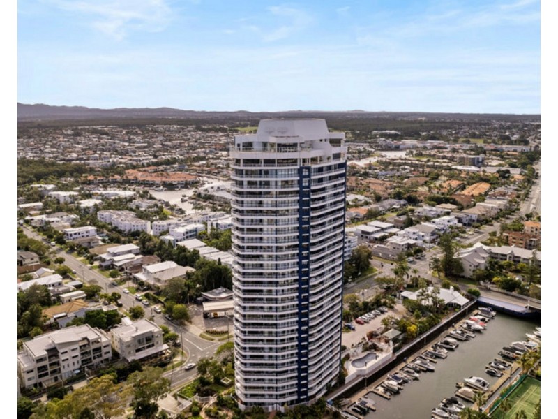 90/21 Bayview Street, Runaway Bay QLD 4216