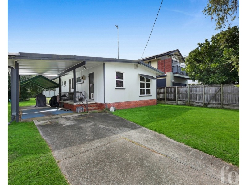 41-43 Parker Street, Labrador QLD 4215