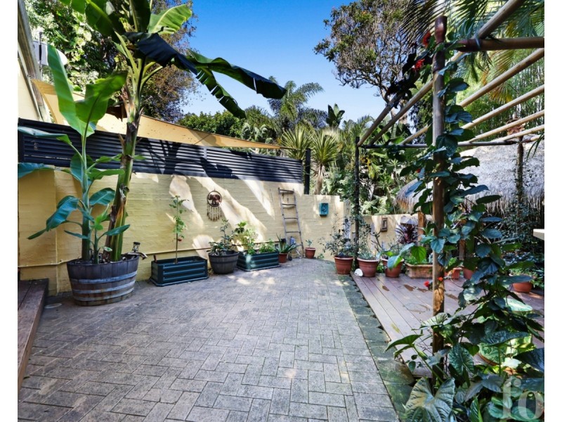 2/12 Billington Street, Labrador QLD 4215