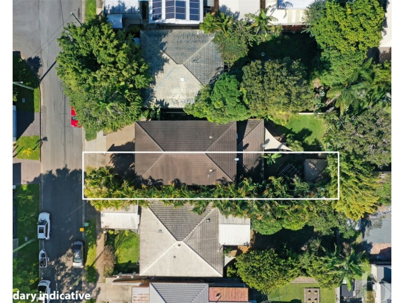 2/12 Billington Street, Labrador QLD 4215