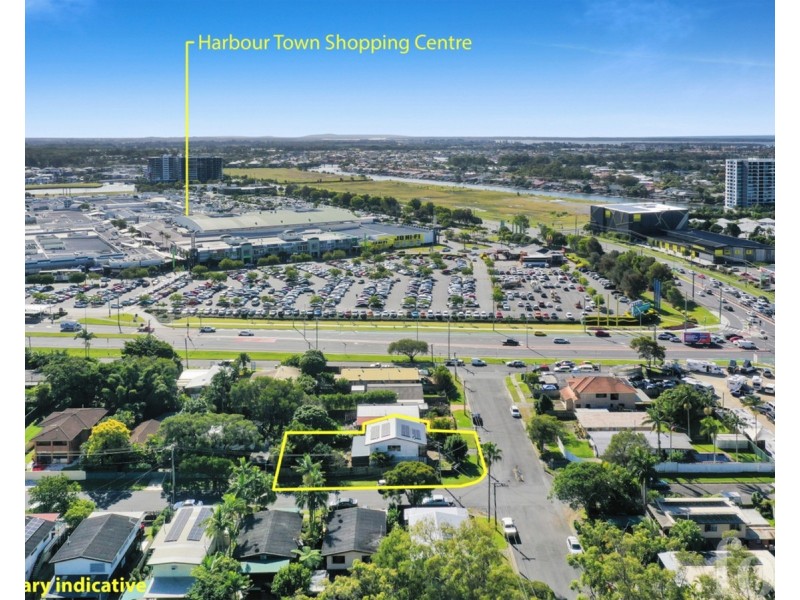 8 Serene Court, Arundel QLD 4214