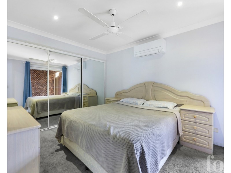 1/5 Clovelly Place, Labrador QLD 4215