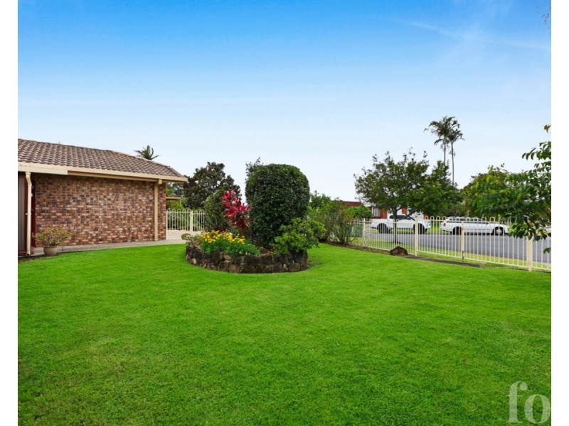 1/5 Clovelly Place, Labrador QLD 4215