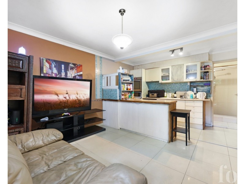 2/194 High Street, Southport QLD 4215