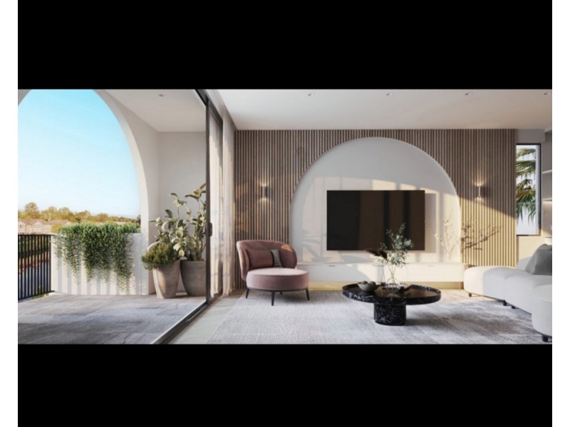 17/2-4 Waterford Court, Bundall QLD 4217