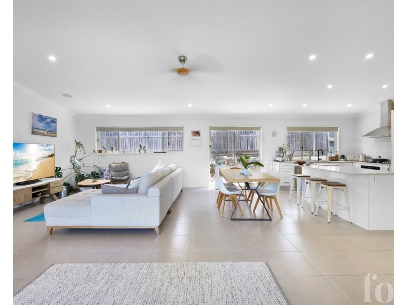 35 Sky Royal Terrace, Burleigh Heads QLD 4220