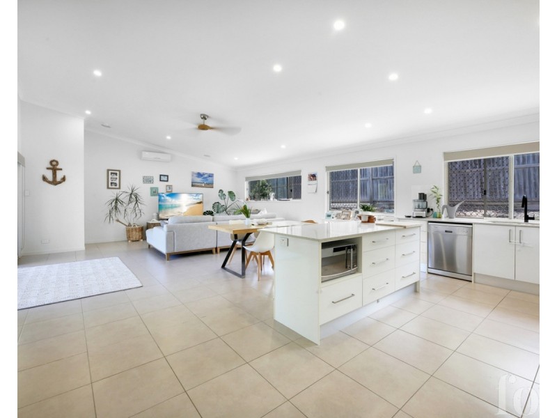35 Sky Royal Terrace, Burleigh Heads QLD 4220