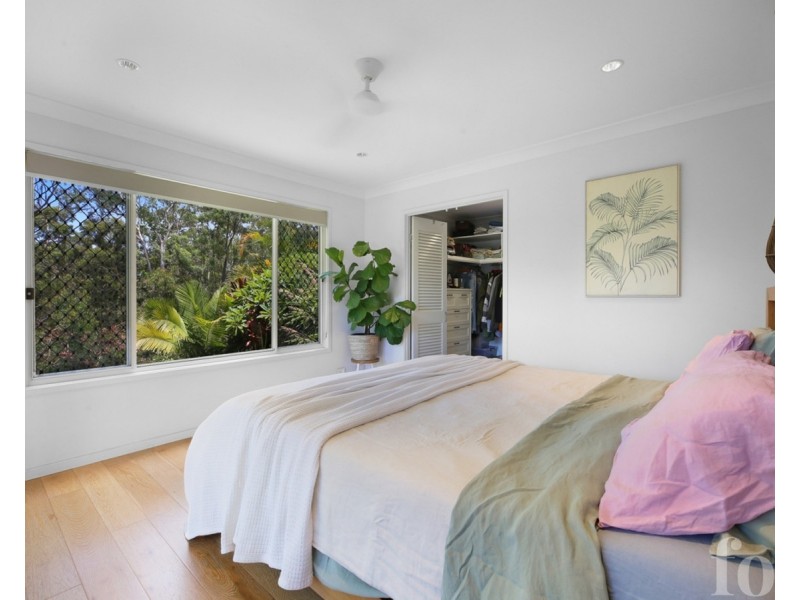 35 Sky Royal Terrace, Burleigh Heads QLD 4220