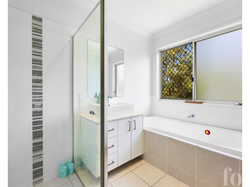 35 Sky Royal Terrace, Burleigh Heads QLD 4220