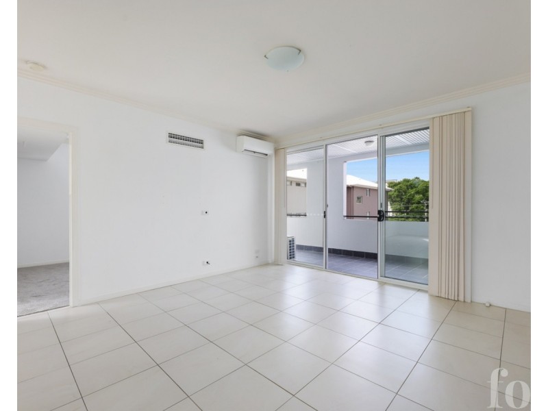 18/6-10 Rose Street, Southport QLD 4215