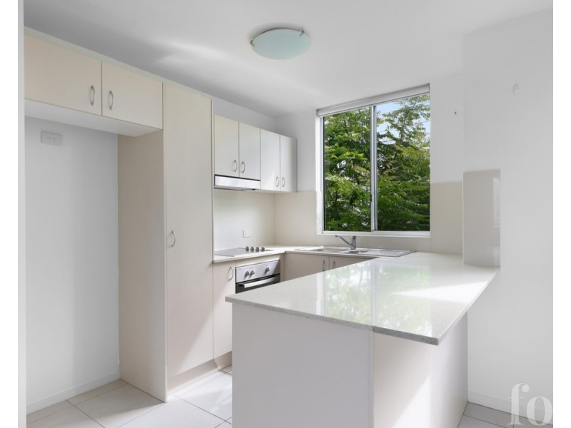 18/6-10 Rose Street, Southport QLD 4215