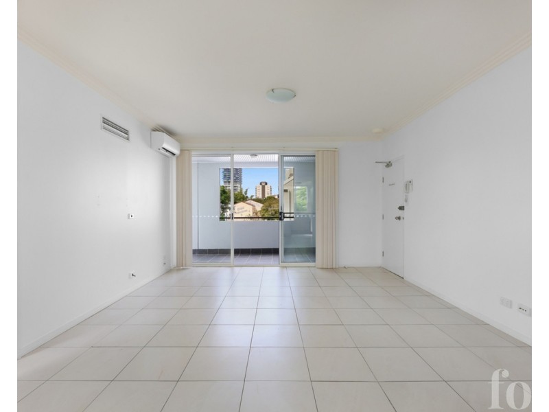 18/6-10 Rose Street, Southport QLD 4215