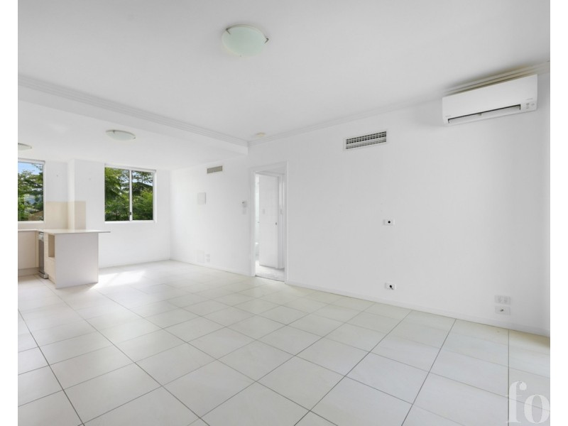 18/6-10 Rose Street, Southport QLD 4215