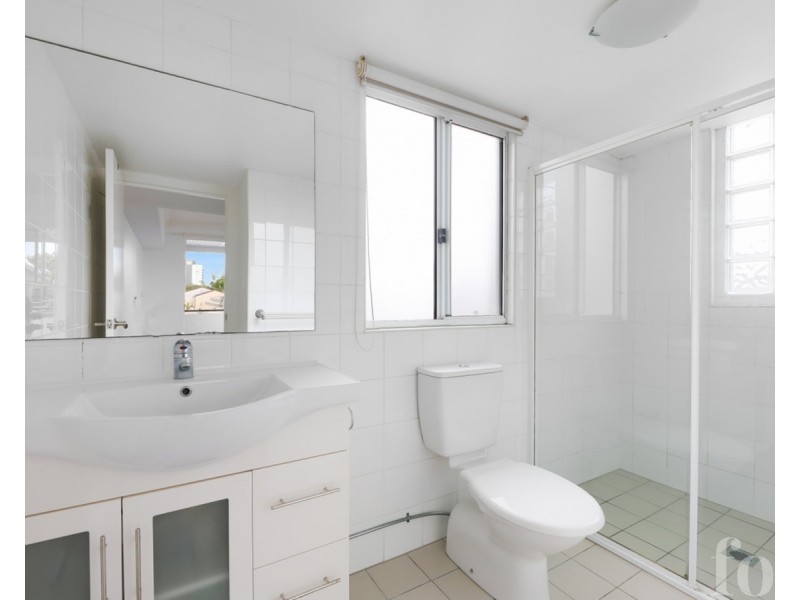 18/6-10 Rose Street, Southport QLD 4215