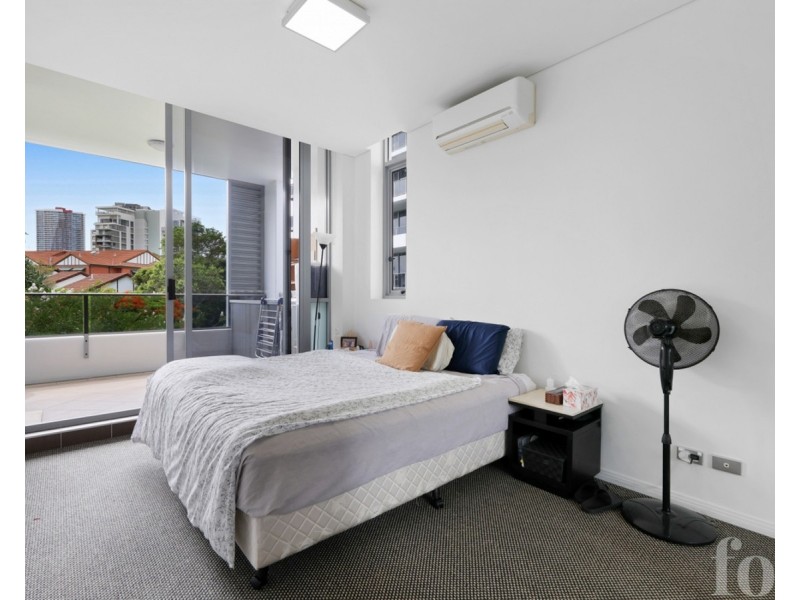 519/6 Aqua Street, Southport QLD 4215