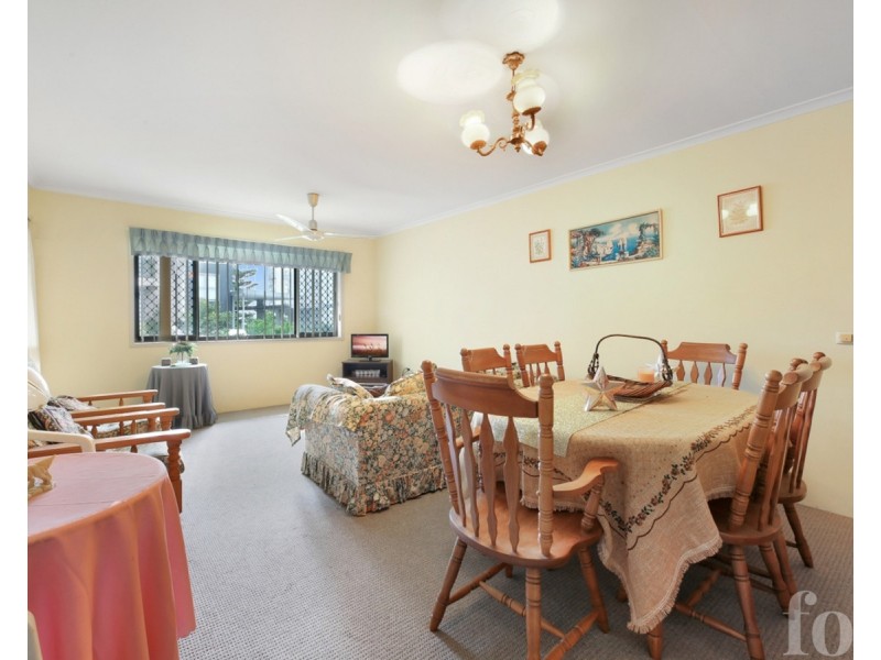 8/6 Parker Street, Labrador QLD 4215