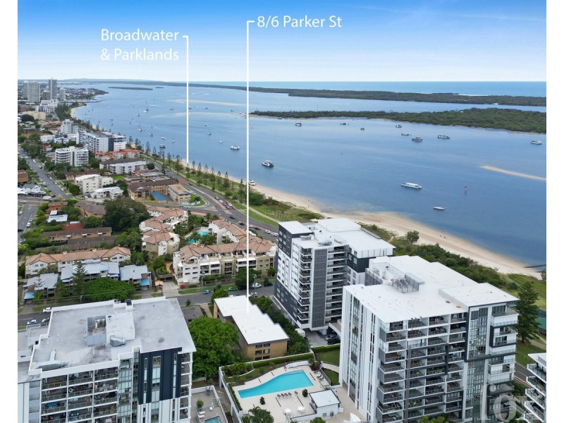 8/6 Parker Street, Labrador QLD 4215