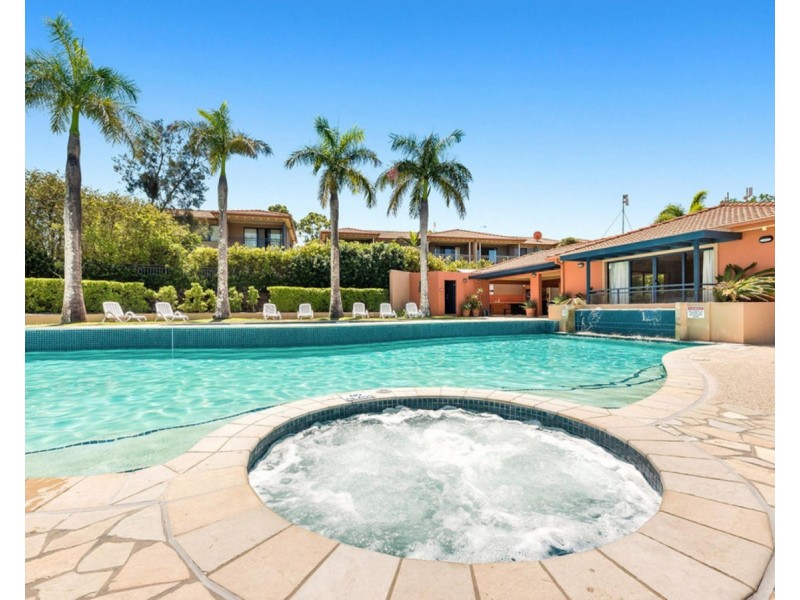 13/4 University Drive, Robina QLD 4226