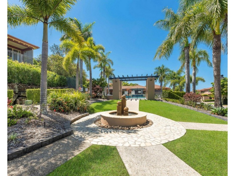 13/4 University Drive, Robina QLD 4226