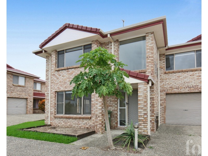 2/109 Pohlman Street, Southport QLD 4215