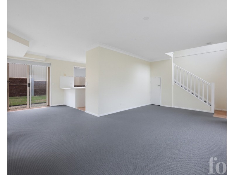 2/109 Pohlman Street, Southport QLD 4215