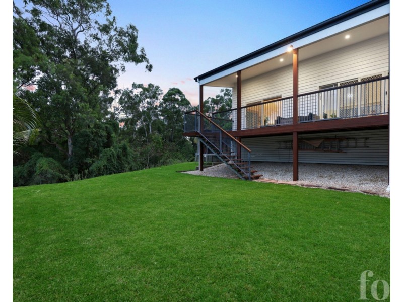 2/35 Sky Royal Terrace, Burleigh Heads QLD 4220