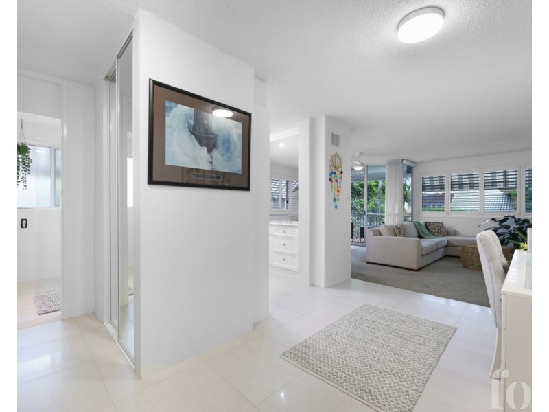 10/64 Bauer Street, Southport QLD 4215