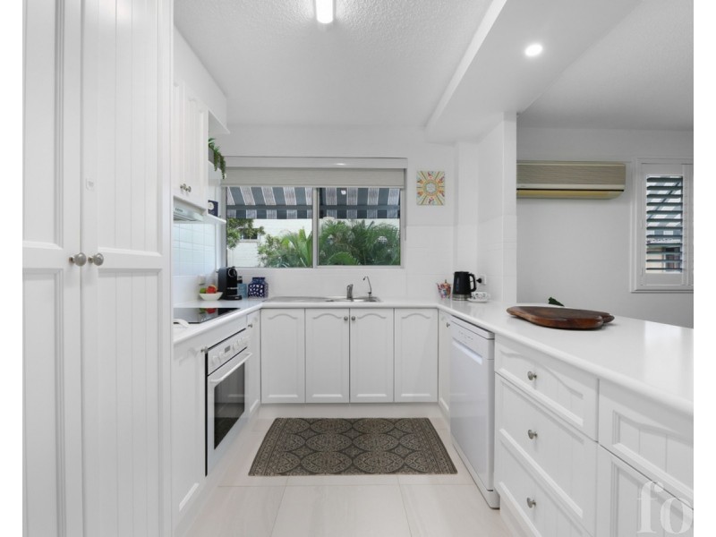 10/64 Bauer Street, Southport QLD 4215