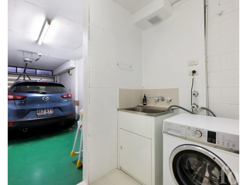 10/64 Bauer Street, Southport QLD 4215