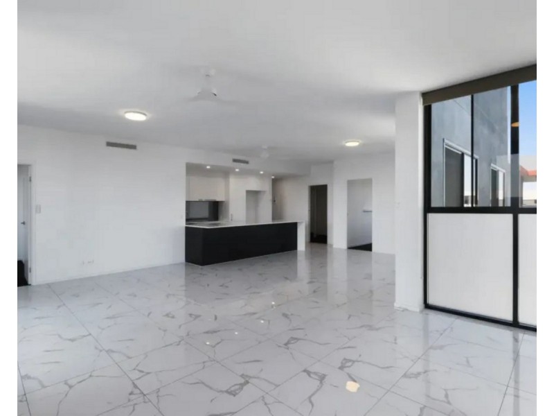 64/34 John Francis Drive, Carrara QLD 4211