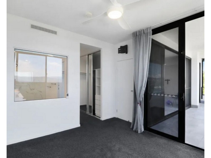 64/34 John Francis Drive, Carrara QLD 4211