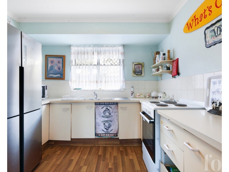 1/97 Olsen Avenue, Labrador QLD 4215